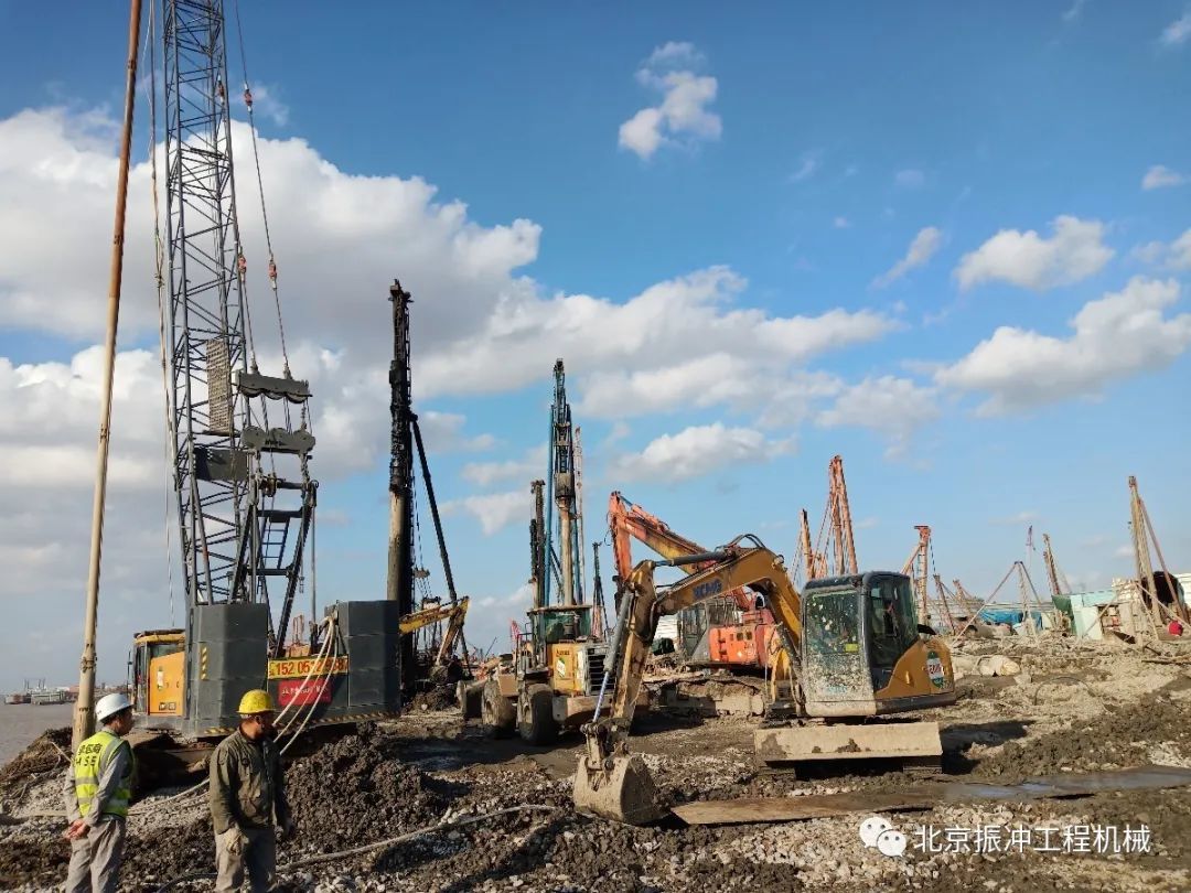 浙江石化舟山项目东二护岸振冲碎石桩地基处理工程